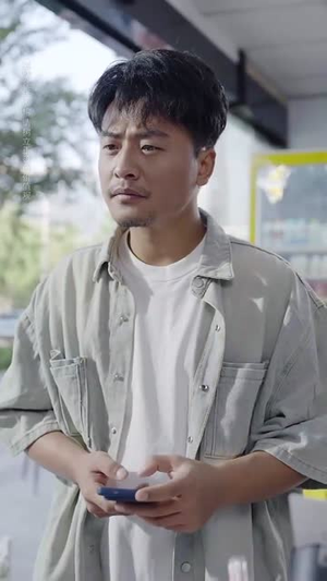 养育19年女儿将我送上热搜(54集) 养育19年女儿将我送上热搜(54集)短剧全集投屏大屏看